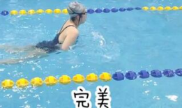 蛙泳视频,跟随视频学游泳
